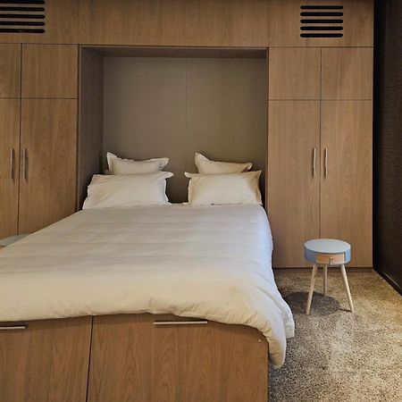 L'Annexe Apolonia Montmartre Aparthotel Paris Bagian luar foto