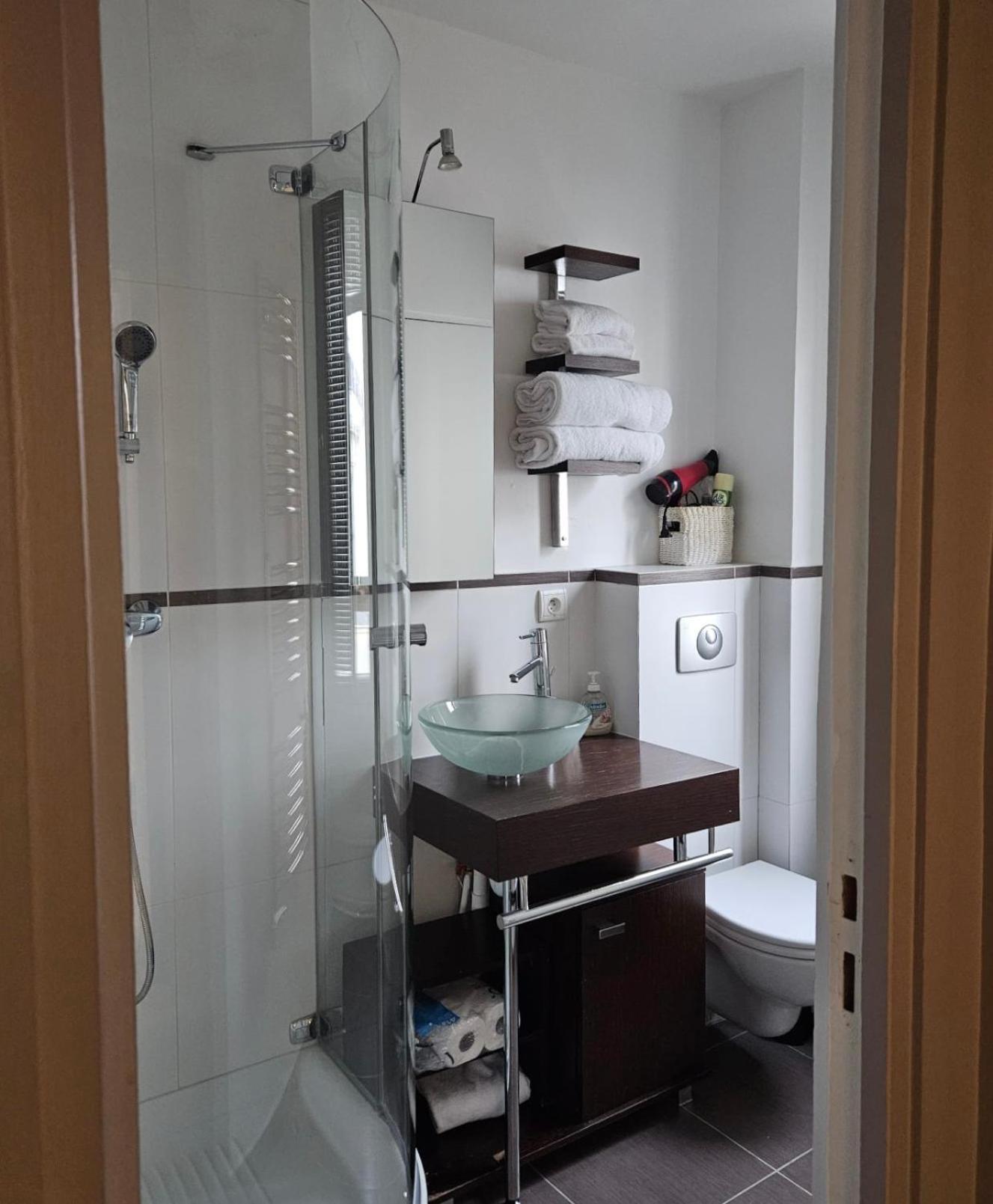 L'Annexe Apolonia Montmartre Aparthotel Paris Bagian luar foto