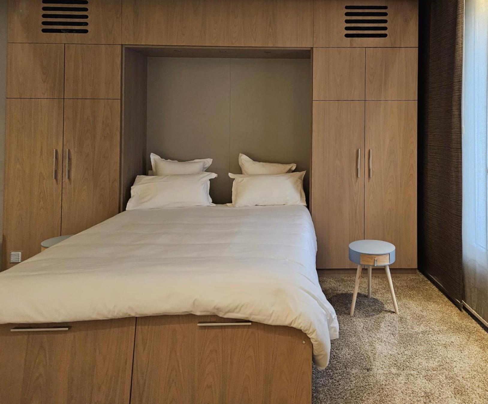 L'Annexe Apolonia Montmartre Aparthotel Paris Bagian luar foto