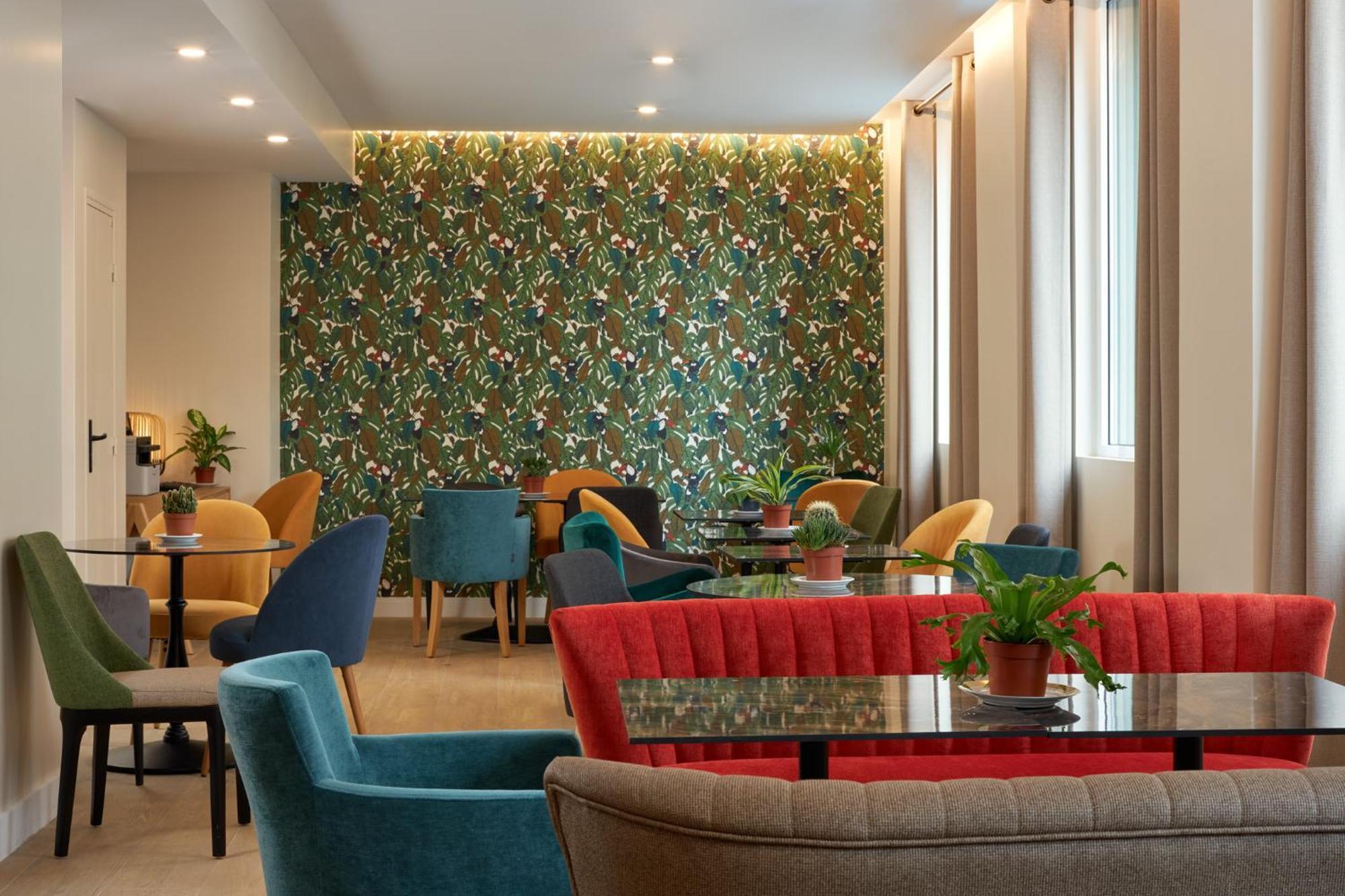 L'Annexe Apolonia Montmartre Aparthotel Paris Bagian luar foto